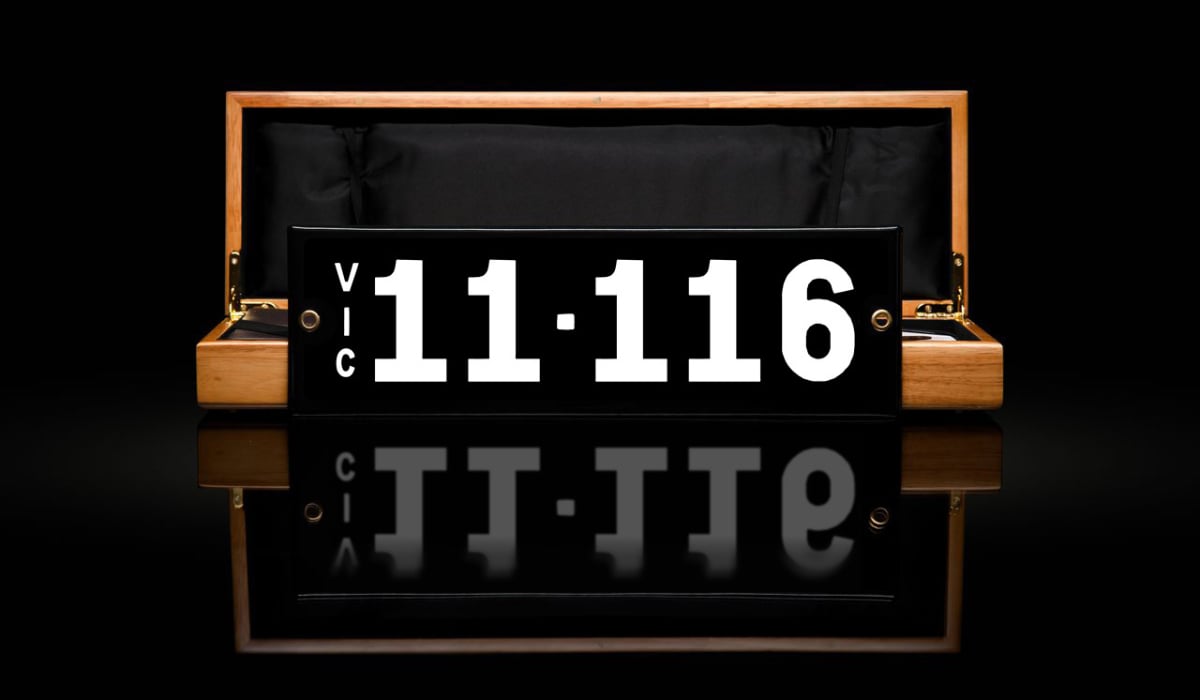 Heritage number plate displaying 11.116